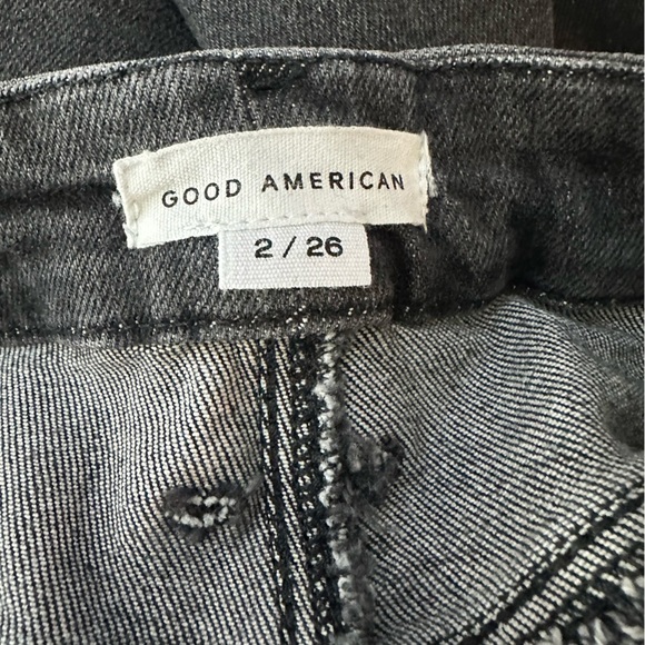 Good American Good Classic Slim Straight Jeans Crossover Black219 Size 2/26 NWOT - Picture 6 of 8